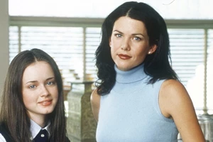 5 λόγοι που το Ginny & Georgia μας θυμίζει το Gilmore Girls
