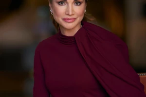Όλοι μιλούν για τη Moza bint Nasser και το υπέροχο στυλ της στο βασιλικό γάμο της Ιορδανίας