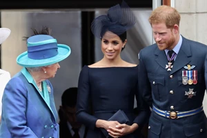 Ο Ed Sheeran θα τραγουδήσει έξω από το Παλάτι του Μπάκιγχαμ για χάρη της βασίλισσας Ελισάβετ