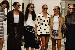 Slip dress layering | Η μεγάλη τάση του φθινοπώρου και πώς θα την υιοθετήσετε στα looks σας
