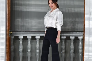 H Victoria Beckham σχεδιάζει συλλογή για τη Mango