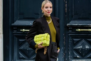 Celine | Θα παρουσιάσει ψηφιακά την SS21 συλλογή της από το Μονακό