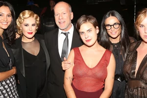 Ο Bruce Willis στην πρώτη του δημόσια εμφάνιση μετά τη διάγνωση της άνοιας
