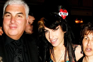 Amy Winehouse | Οι αποκαλύψεις του καλύτερού της φίλου για τον θάνατό της
