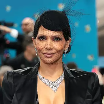 Halle Berry | Γιατί πυροδότησε φήμες μετά την τολμηρή της εμφάνιση στο Met Gala