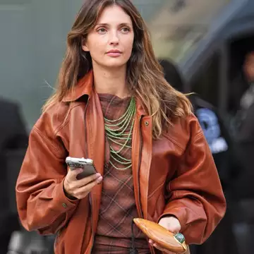 L for Leather | 6 δερμάτινα τζάκετ που θα κάνουν επίκαιρο το φθινοπωρινό σας ντύσιμο