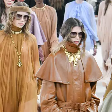 To Chloé Girl επέστρεψε | Το ντεμπούτο της Chemena Kamali