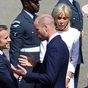 Tο τολμηρό σχόλιο του Emmanuel Macron σχετικά με την εμφάνιση του πρίγκιπα William