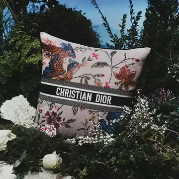 Όταν οι σχεδιαστές μόδας ντύνουν το σπίτι