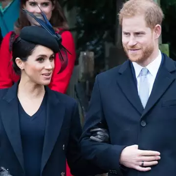 Ο πρίγκιπας Harry θα επιστρέψει τα Χριστούγεννα στη Βρετανία χωρίς τη Meghan Markle