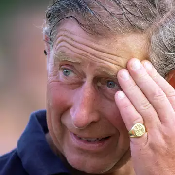 Η τρυφερή ιστορία πίσω από το chevalier δαχτυλίδι του βασιλιά Καρόλου