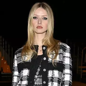 Gwyneth Paltrow | Η κόρη της, Apple έκανε το ντεμπούτο της με custom Valentino