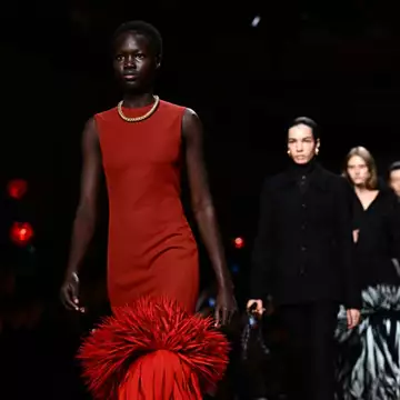 Το μνημειώδες μέσα από το καθημερινό | O θρίαμβος της Bottega Veneta στη MFW