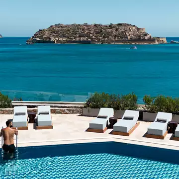 Chora | Μία νέα εμπειρία πολυτελούς φιλοξενίας στην Ελούντα