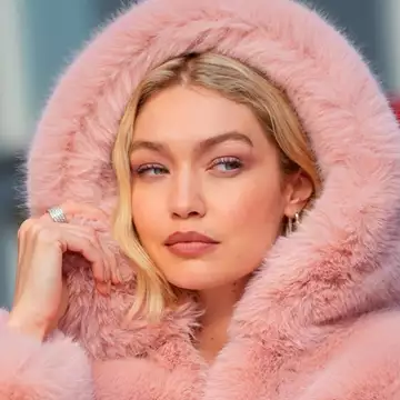 Σφριγηλή επιδερμίδα | 3 ενεργά συστατικά που πρέπει οπωσδήποτε να εντάξετε στη ρουτίνα σας το χειμώνα