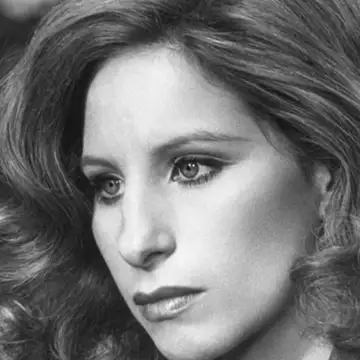 Η Barbra Streisand αδυνατεί να θυμηθεί κάτι σημαντικό για τη σχέση της με τον Warren Beatty