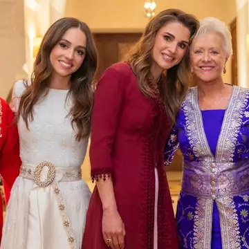 Βασίλισσα Ράνια | Πώς μέσα από μια λεπτομέρεια στην εμφάνισή της, τίμησε τις γυναίκες στο Αμμάν