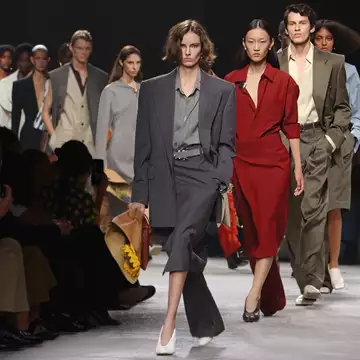 MFW SS'25 | Bottega Veneta & Ferragamo αναδιαμορφώνουν το everyday look
