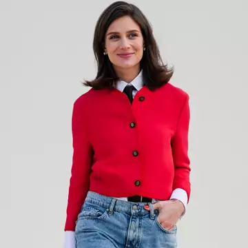 Style Guide | 5 τρόποι για να φορέσετε το κόκκινο πριν μπουν οι γιορτές