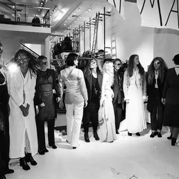 Martin Margiela | Ο εμβληματικός σχεδιαστής παρουσιάζει τα εικαστικά του έργα για πρώτη φορά στην Ελλάδα