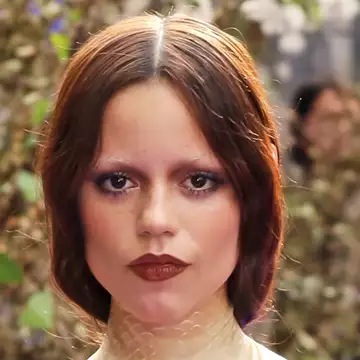 Jenna Ortega | H gothic glamour εμφάνισή της στην πρεμιέρα του Wednesday στο Λονδίνο