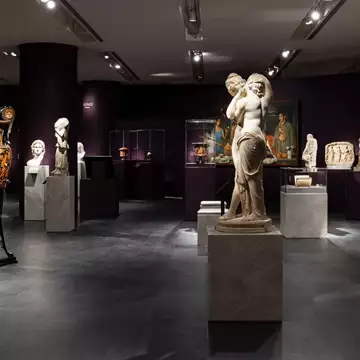 ΝοΗΜΑΤΑ | Στη νέα έκθεση του Μουσείου Ακρόπολης, η Τέχνη ταξιδεύει από την αρχαιότητα έως το σήμερα