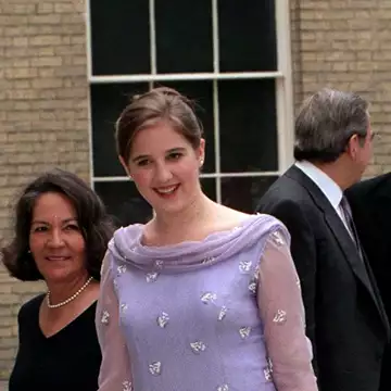 Royal Throwback | Όταν η Θεοδώρα συνόδευε τη Μαρία Ολυμπία ως παρανυφάκι