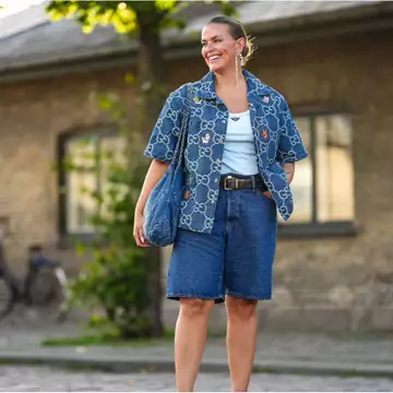 Μια βερμούδα είναι ό,τι θα χρειαστείτε περισσότερο φέτος το καλοκαίρι