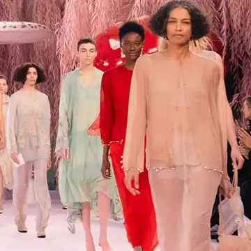 "Σαν απαλό αεράκι στο πρόσωπο, σαν ψίθυρος στ' αφτί" | Η ευφυΐα της Chanel haute couture συλλογής του Blazy