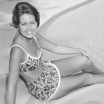 Τα πιο κομψά παρεό για ξεχωριστές εμφανίσεις στην παραλία