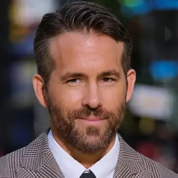 Ryan Reynolds: "Υιοθετήστε όλους αυτούς τους Ryans"