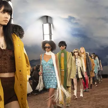 Music, Fun & Waterproofing | H νέα συλλογή του Burberry είναι μια έκφραση μοντέρνας βρετανικότητας