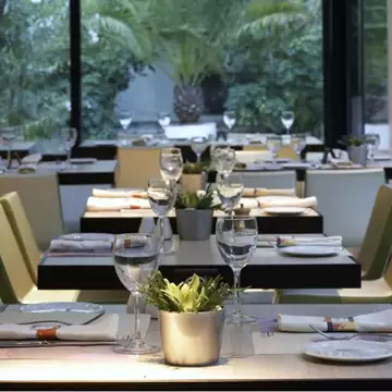 Βρήκαμε το ξενοδοχείο με το πιο νόστιμο και value for money μενού για το ρεβεγιόν των Χριστουγέννων και της Πρωτοχρονιάς