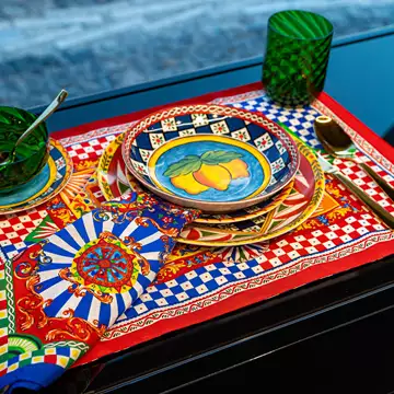 Ανακαλύψτε τη Dolce & Gabbana Casa στo νέο κατάστημα στη Μαρίνα Βουλιαγμένης