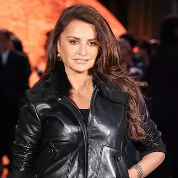 Όλες οι εμφανίσεις των celebrities στο front row της πρώτης συλλογής του Matthieu Blazy για τον οίκο Chanel