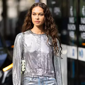 Dazzle All Day | Πώς θα φορέσετε τις παγιέτες σε day to night εμφανίσεις