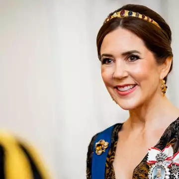 Σε αυτή τη χώρα οι βασίλισσες δεν επιτρέπεται να φορούν τιάρα