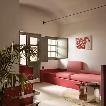 Ένα νέο boutique hotel στη Σαντορίνη μάς συνδέει με την αυθεντική πλευρά του νησιού