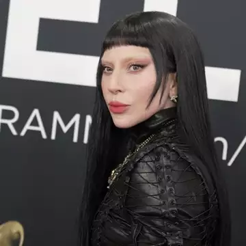 Lady Gaga | Η ιστορία πίσω από το κολιέ που επέλεξε στα Grammys