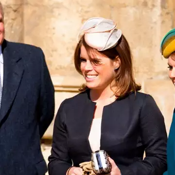 Ο πρίγκιπας Andrew δέχεται μεγάλο πλήγμα καθώς η Ευγενία συνοδεύει τον βασιλιά Κάρολο σε σημαντική αποστολή