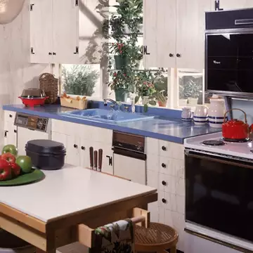 Grandmacore | Αυτά τα βάζα με μπαχαρικά από το σπίτι της γιαγιάς είναι vintage θησαυροί