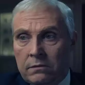 Scoop | Τι είναι αλήθεια και τι ψέμα στην πολυσυζητημένη ταινία του Netflix