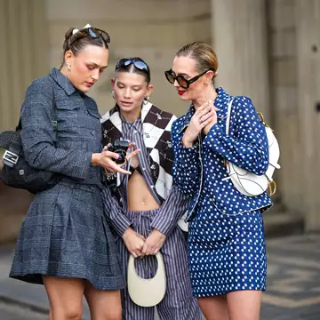 Ένας πλήρης οδηγός με τις φούστες που θα φορέσετε τον χειμώνα