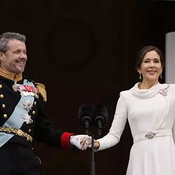 Βασιλιάς Frederik | Βίντεο από τα παρασκήνια της τελετής στέψης του τον δείχνει να δακρύζει