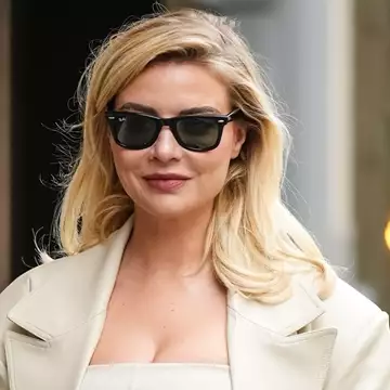 Σύσφιξη & Ανόρθωση | 3 αποδεδειγμένοι τρόποι να αποκτήσετε μια πιο νεανική επιδερμίδα