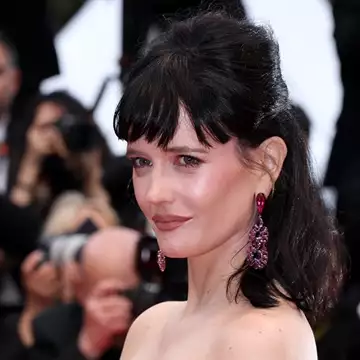 Ο οίκος Armani Beauty θα είναι ο Επίσημος Χορηγός Ομορφιάς στο 81ο Διεθνές Φεστιβάλ Κινηματογράφου