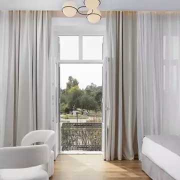 La Divina | Το παλιό Ωδείο Αθηνών μεταμορφώθηκε σε πολυτελές boutique ξενοδοχείο