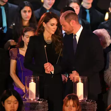 Kate Middleton | Ο συμβολισμός πίσω από τα κοσμήματα που επέλεξε στην Ημέρα Μνήμης του Ολοκαυτώματος