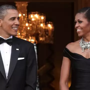 Γιατί o Barack και η Michelle Obama θα είχαν "δυσκολία" να μεγαλώσουν έναν γιο