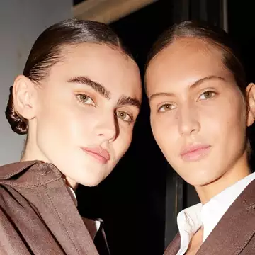 MFW SS25 | Οι τάσεις ομορφιάς που ξεχώρισαν στο catwalk